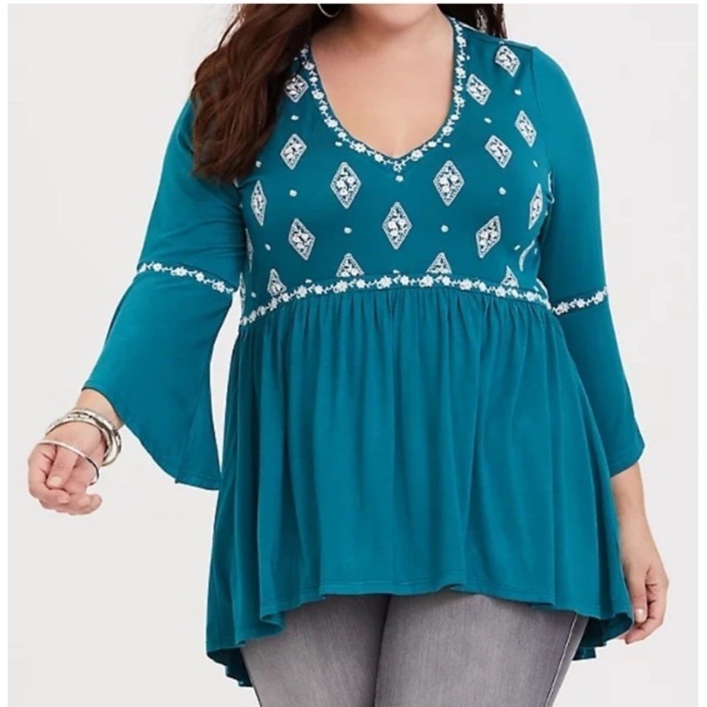 NWT Torrid Women's Sz 3 (22/24) Teal Embroidered Bell Sleeve Babydoll Top Boho